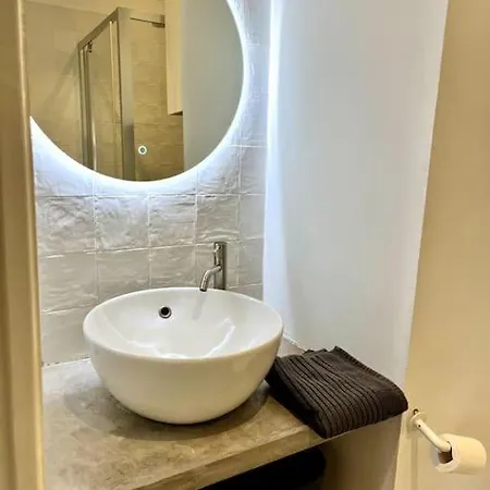 Le Sanlecque, Wifi Tv 2personnes Apartment Nantes