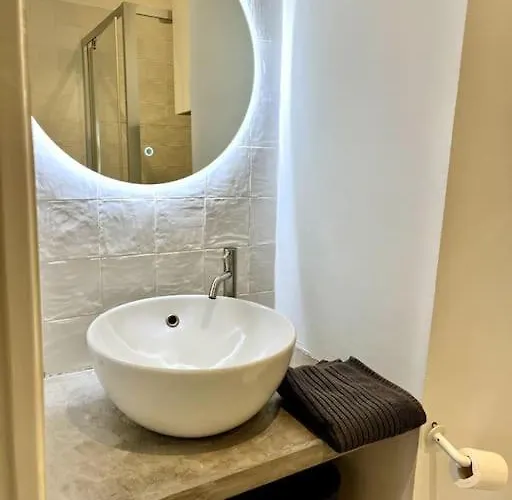 Le Sanlecque, Wifi Tv 2personnes Apartmán Nantes